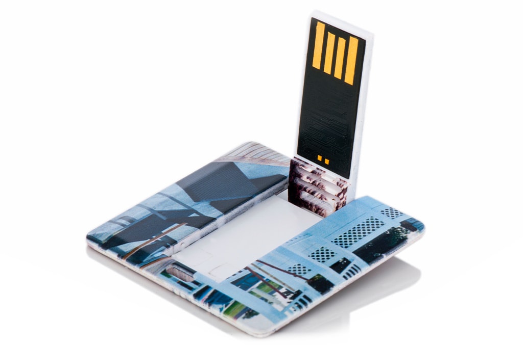 SQUARE-CARD.jpg Kare Şeklinde Kart USB Bellek - Görsel 1